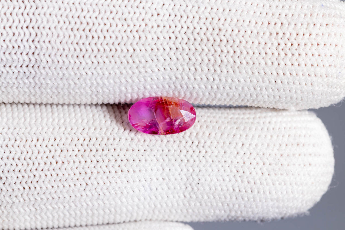Burmese Ruby (Manik) 2.56 Carats / 2.81 Ratti