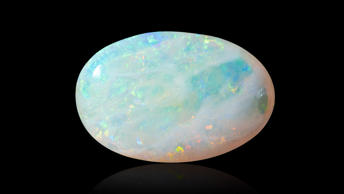 White Opal With Fire 3.96 Carats / 4.35 Ratti