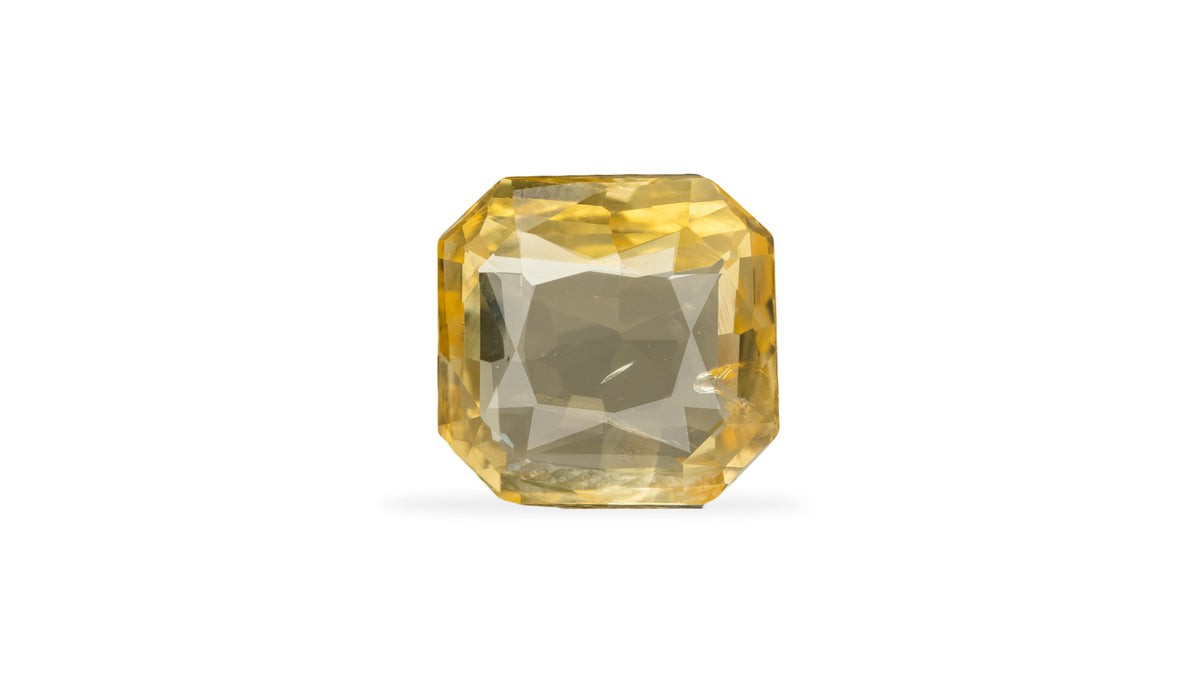 Natural Yellow Sapphire 7.33 Carats / 8.01 Ratti
