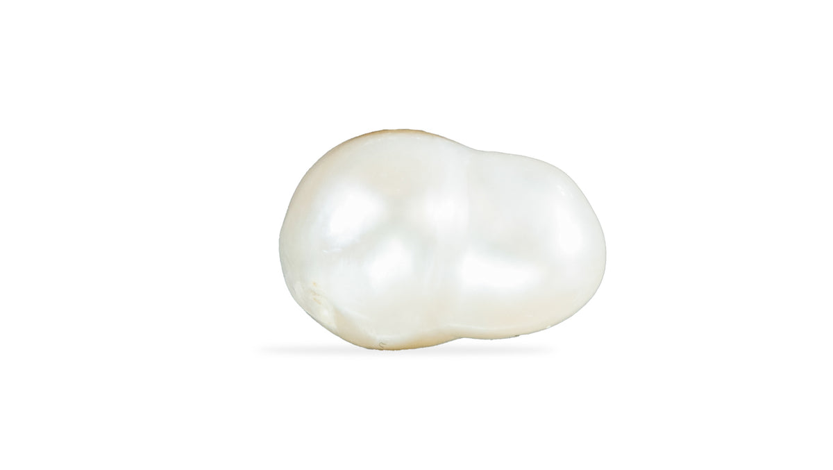 Basra Pearl 6.40 Carats / 7.03 Ratti