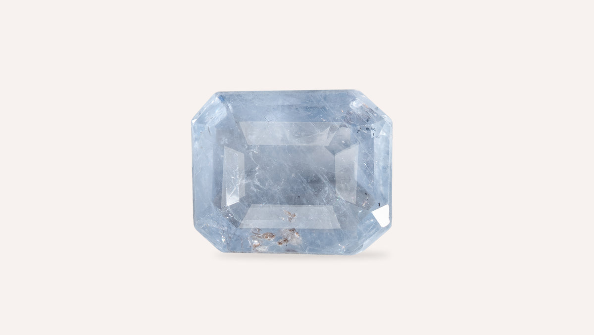 Natural Blue Sapphire 5.85 Carats / 6.43 Ratti