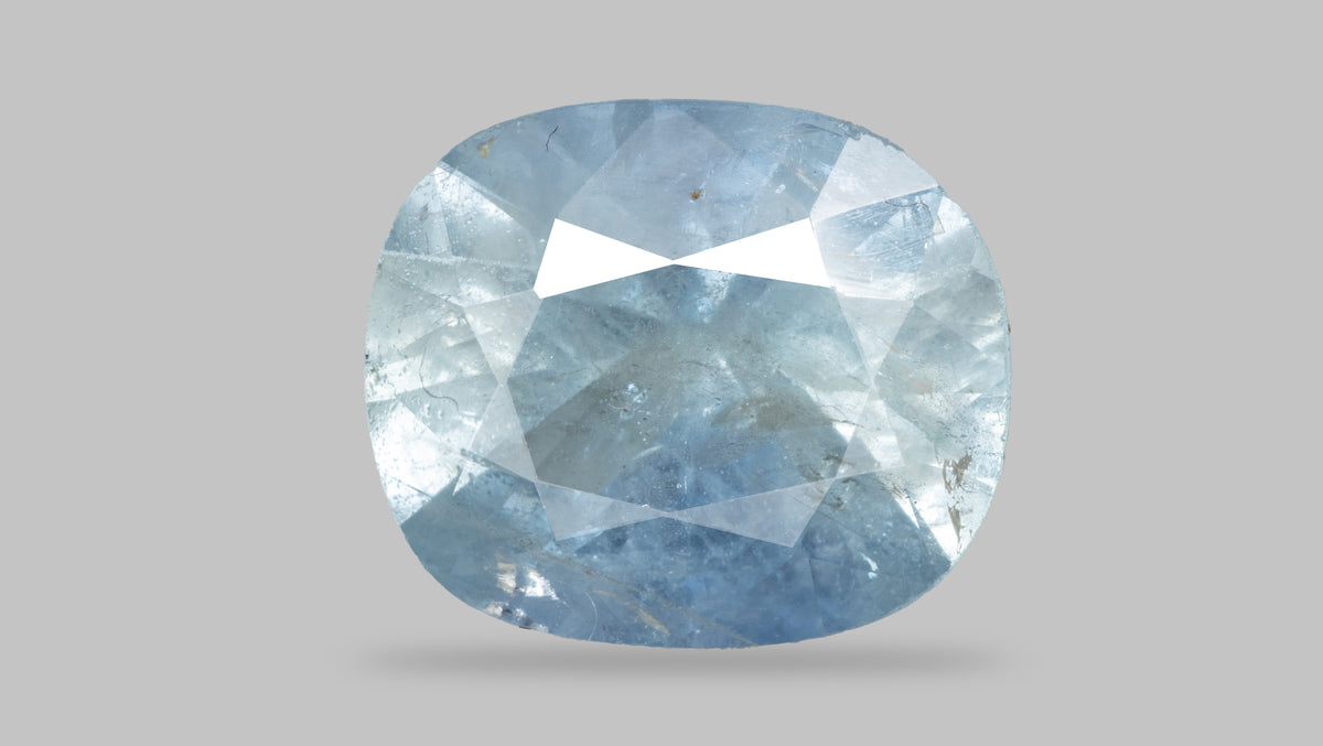 Natural Blue Sapphire 6.08 Carats / 6.68 Ratti