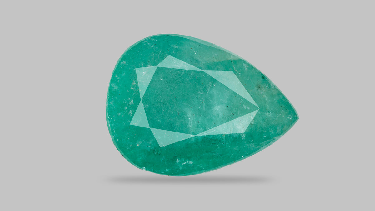 Minor Oil Zambian Emerald 10.03 Carats / 11.02 Ratti