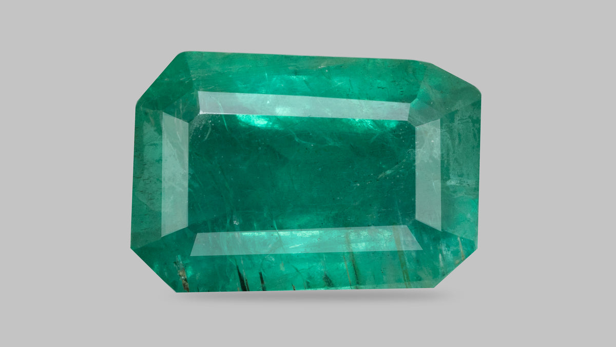 Zambian Emerald (Panna) 1.91 Carats / 2.1 Ratti