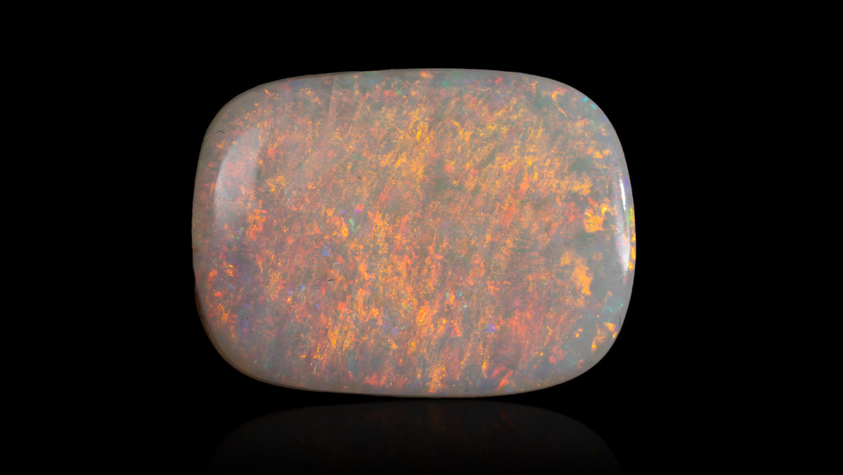 White Opal With Fire 10.51 Carats / 11.55 Ratti