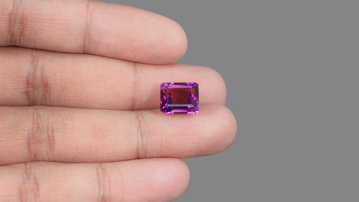 Natural Amethyst 6.81 Carats / 7.48 Ratti