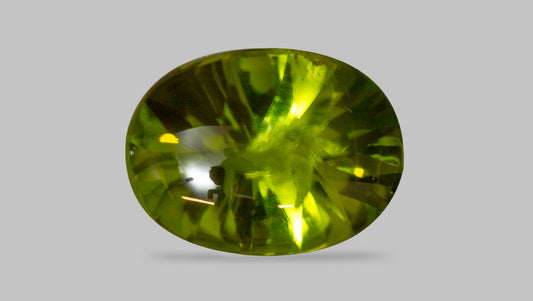 Natural Peridot 6.45 Carats / 7.09 Ratti