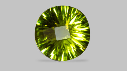 Natural Peridot 4.66 Carats / 5.12 Ratti