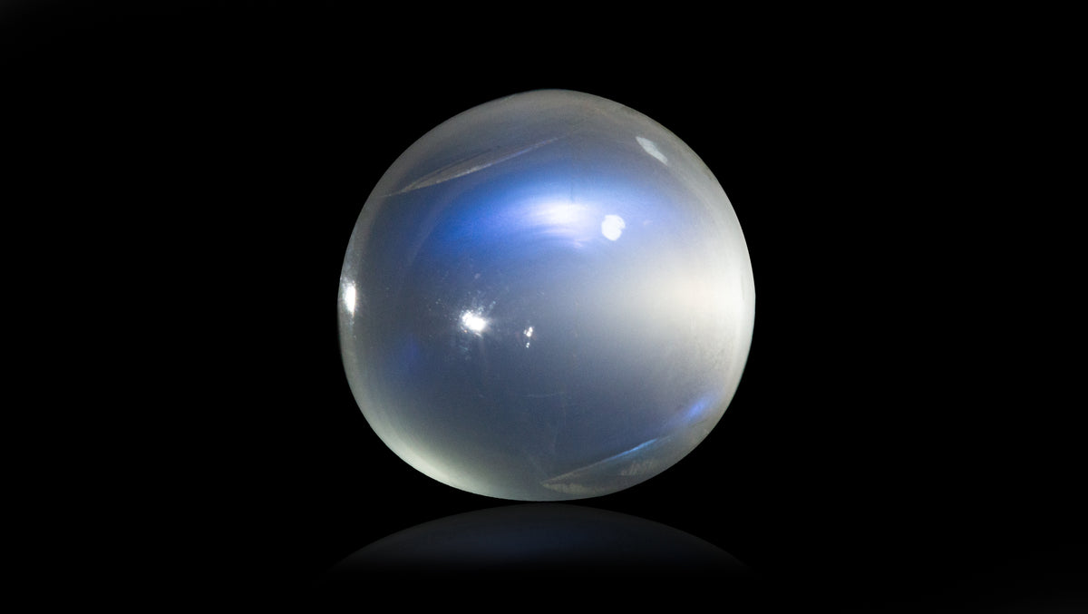Natural Moon Stone 7.93 Carats / 8.71 Ratti