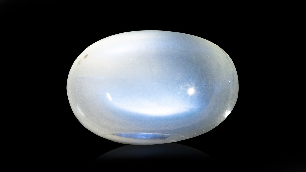 Natural Moon Stone 3.44 Carats / 3.78 Ratti