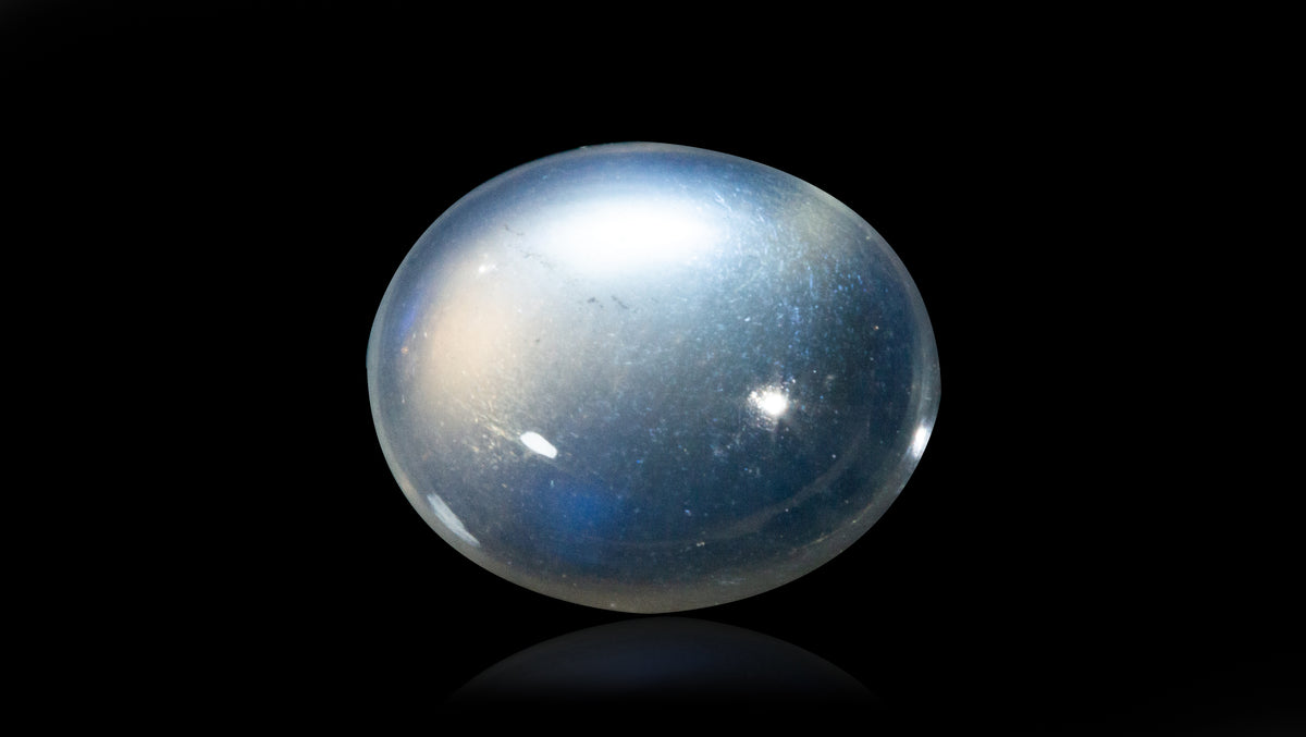 Natural Moon Stone 3.18 Carats / 3.49 Ratti