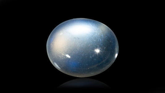 Natural Moon Stone 3.18 Carats / 3.49 Ratti