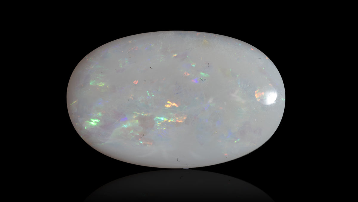White Opal With Fire 13.94 Carat / 15.32 Ratti