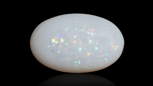 White Opal With Fire 3.87 Carats / 4.25 Ratti