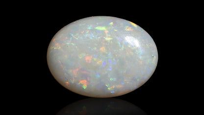 White Opal With Fire 3.79 Carats / 4.16 Ratti
