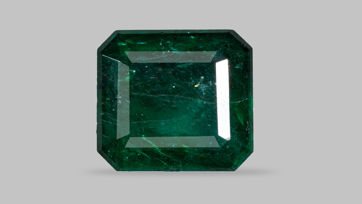 Zambian Emerald (Panna) 4.73 Carats / 5.2 Ratti