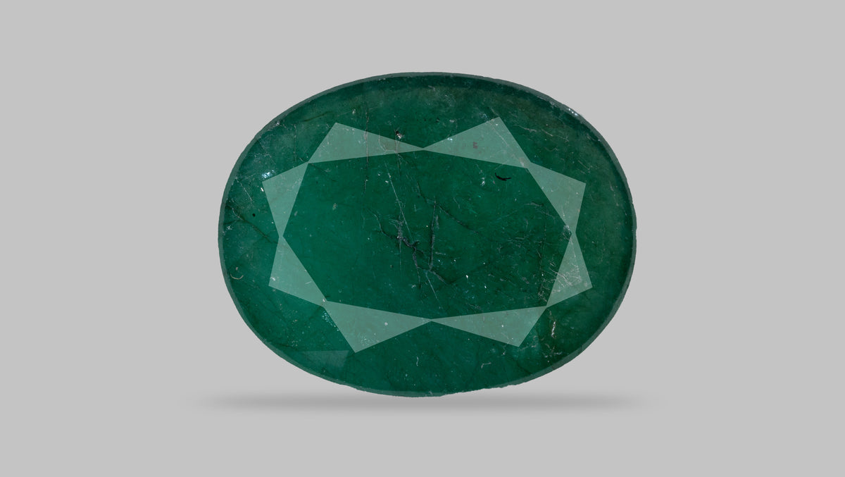 Minor Oil Zambian Emerald 3.80 Carats / 4.18 Ratti