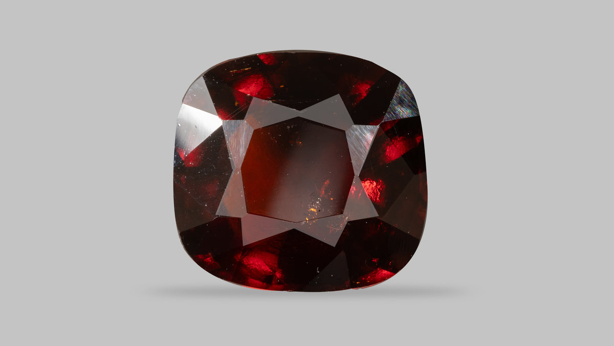 Sri-Lankan Hessonite (Gomed) 8.55 Carats / 9.4 Ratti
