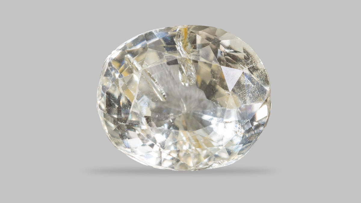 Natural Yellow Sapphire 3.49 Carats / 3.84 Ratti