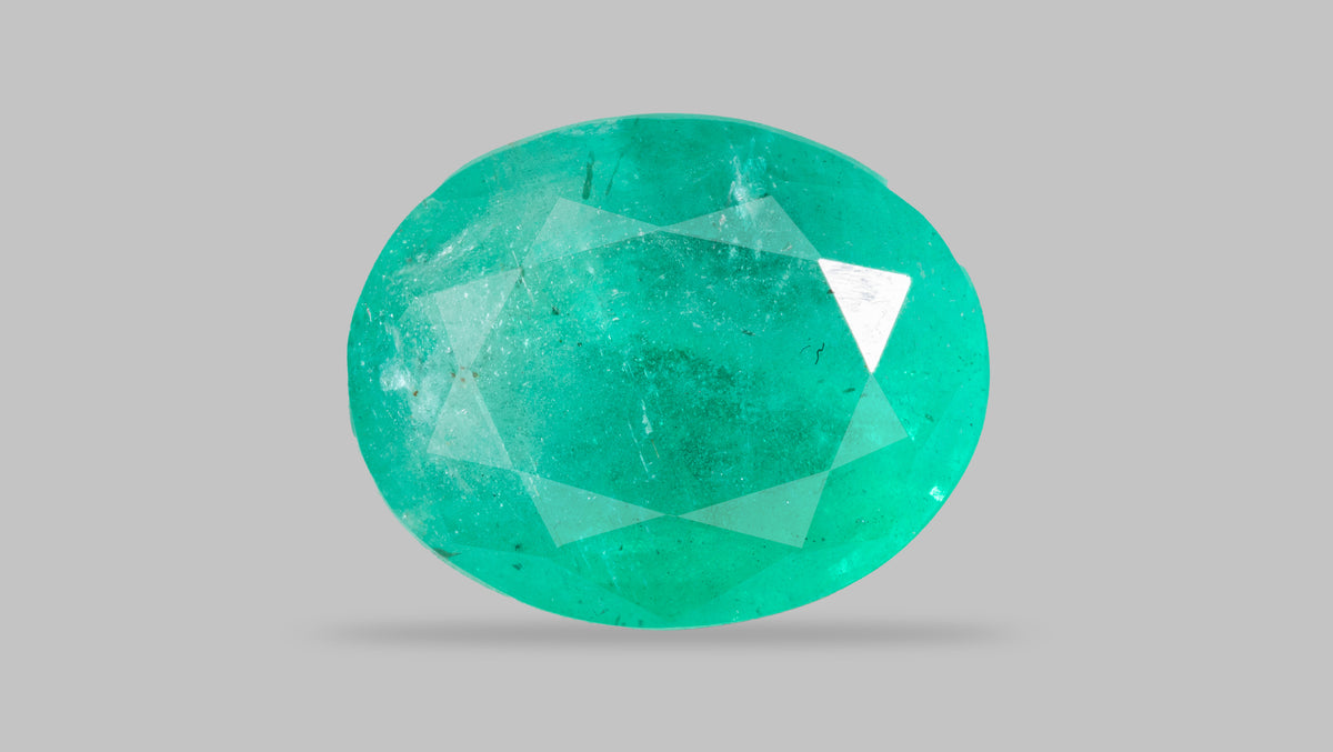Minor Oil Zambian Emerald 13.09 Carats / 14.38 Ratti