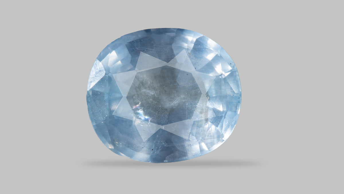 Natural Blue Sapphire 4.84 Carats / 5.32 Ratti