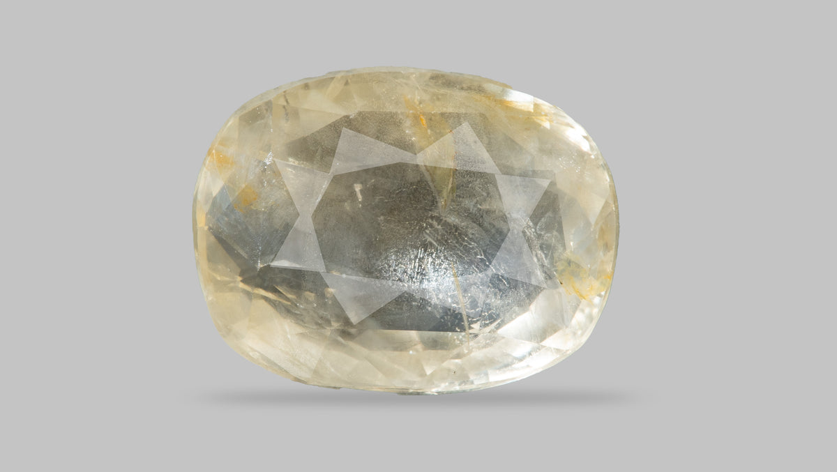 Natural Yellow Sapphire 4.65 Carats / 5.11 Ratti