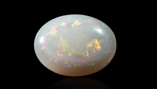 White Opal With Fire 3.79 Carats / 4.16 Ratti