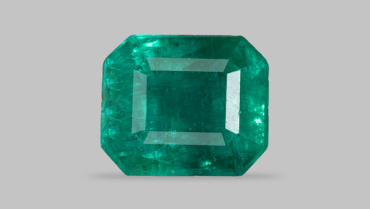 Zambian Emerald (Panna) 1.96 Carats / 2.15 Ratti