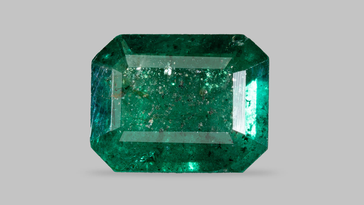 Zambian Emerald (Panna) 1.63 Carats / 1.79 Ratti