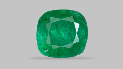 Zambian Emerald (Panna) 2.30 Carats / 2.53 Ratti