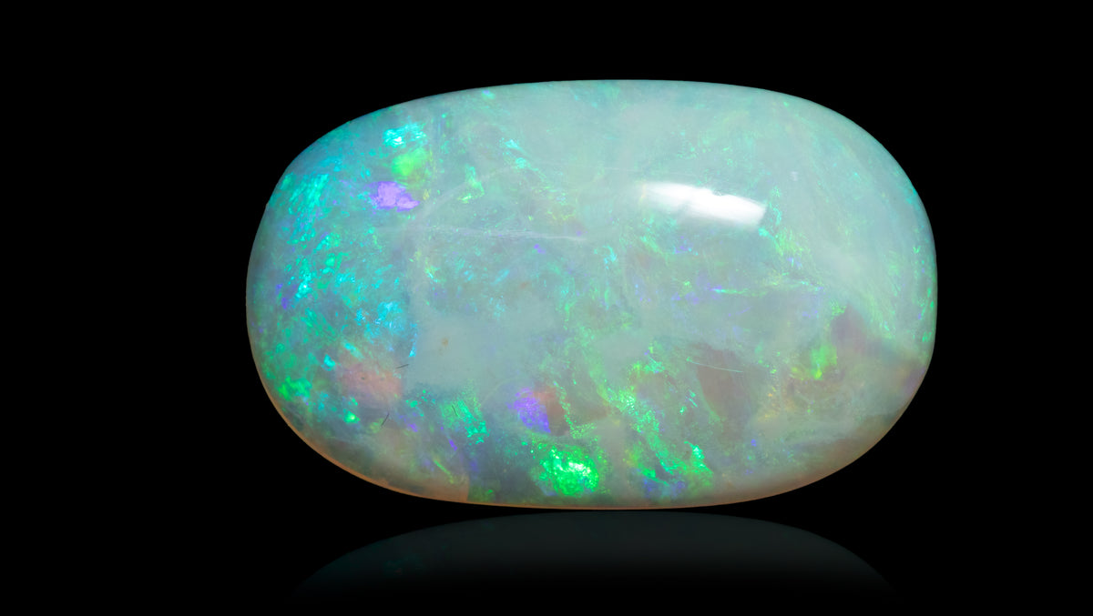 White Opal With Fire 12.72 Carats / 13.98 Ratti