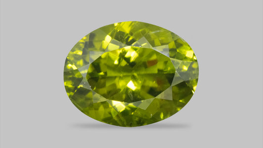 Natural Peridot 7.04 Carats / 7.74 Ratti