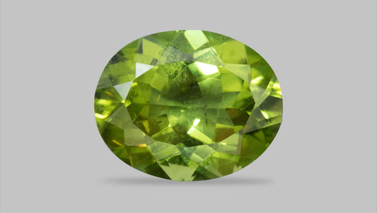 Natural Peridot 4.89 Carats / 5.37 Ratti