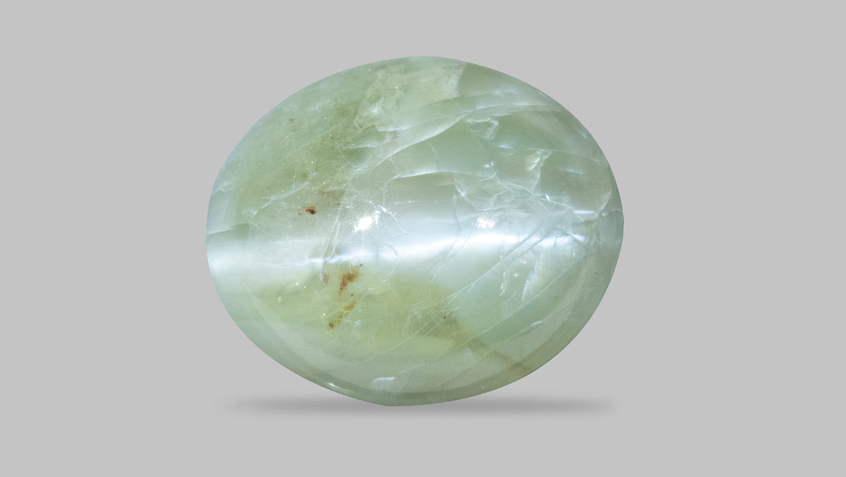 Cat's Eye (Lehsuniya) 9.55 Carats / 10.49 Ratti