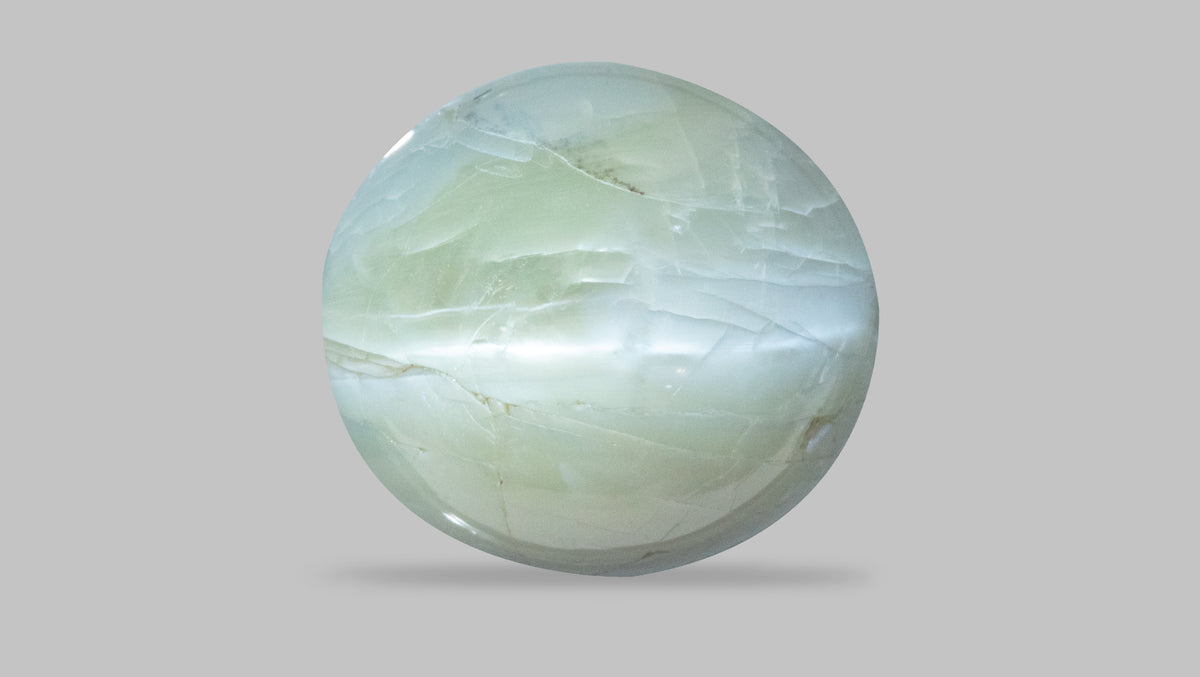 Cat's Eye (Lehsuniya) 9.32 Carats / 10.24 Ratti