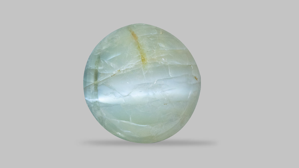 Cat's Eye (Lehsuniya) 6.53 Carats / 7.18 Ratti