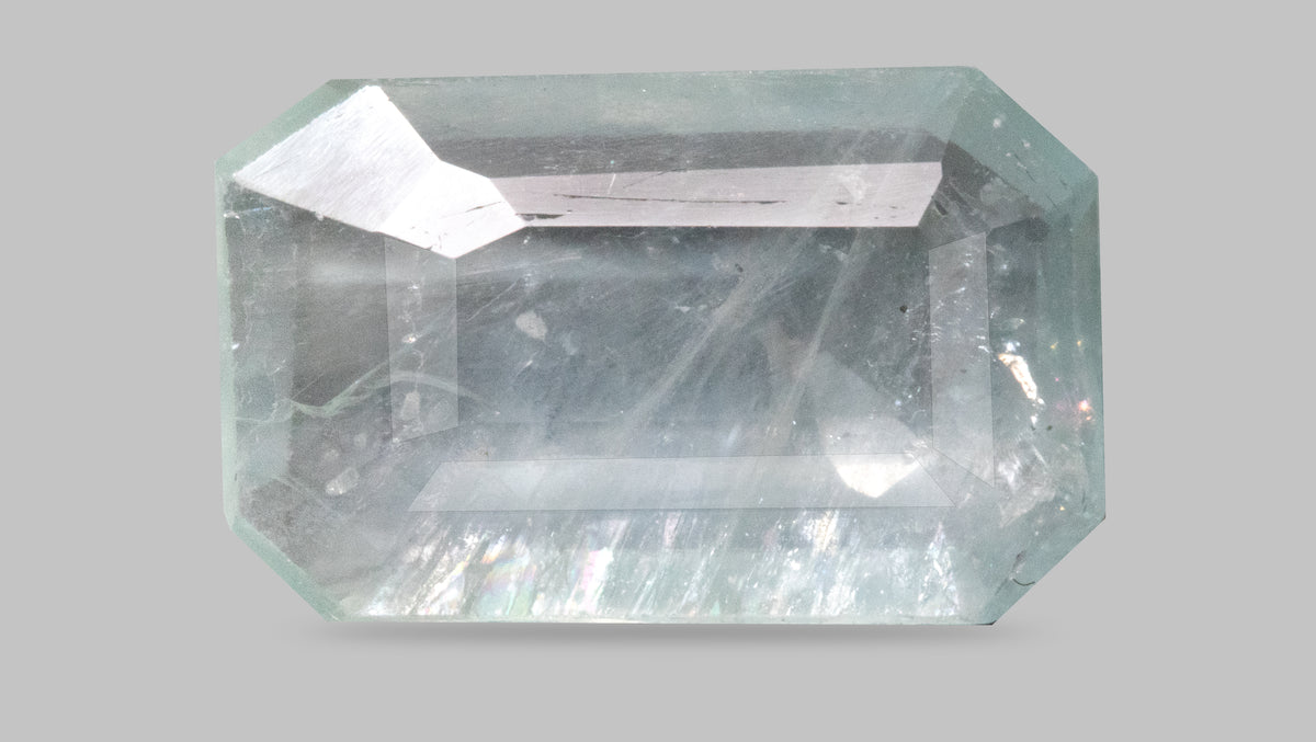 Natural Pitambari 3.91 Carats / 4.3 Ratti