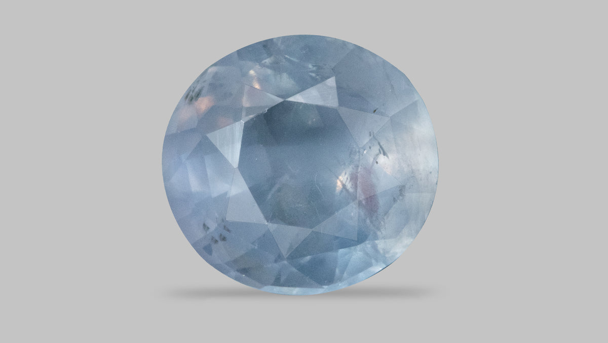 Natural Blue Sapphire 4.49 Carats / 4.93 Ratti