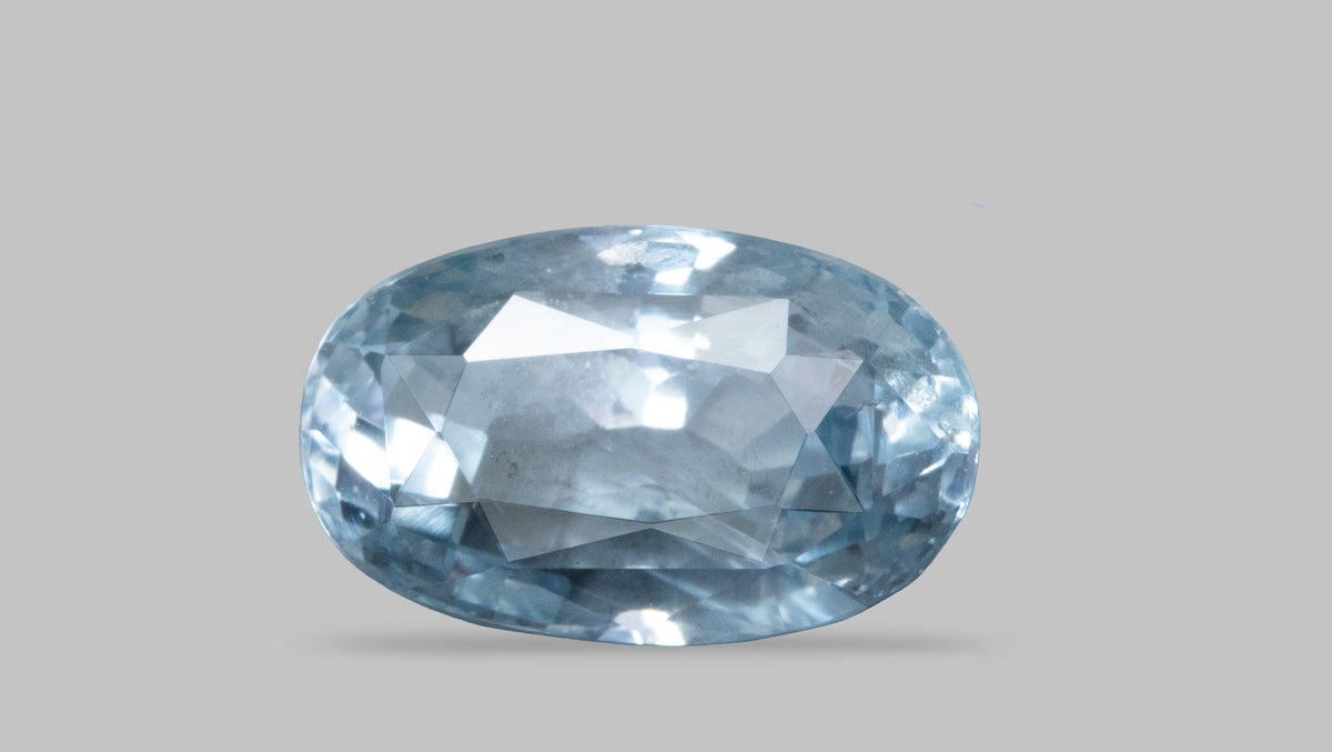 Natural Blue Sapphire 5.51 Carats / 6.05 Ratti