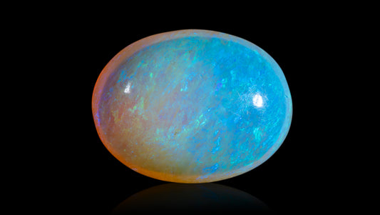 White Opal With Fire 10.84 Carats / 11.91 Ratti