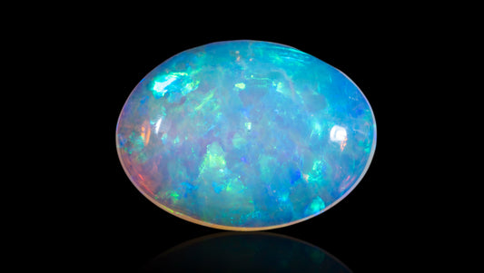 White Opal With Fire 5.01 Carats / 5.51 Ratti