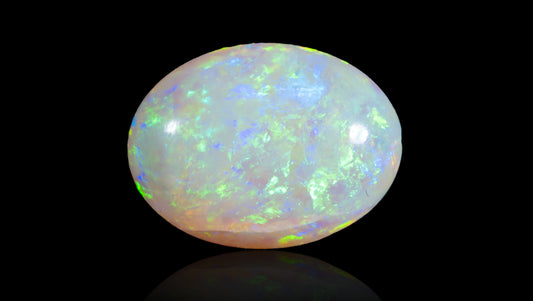 White Opal With Fire 3.70 Carats / 4.07 Ratti