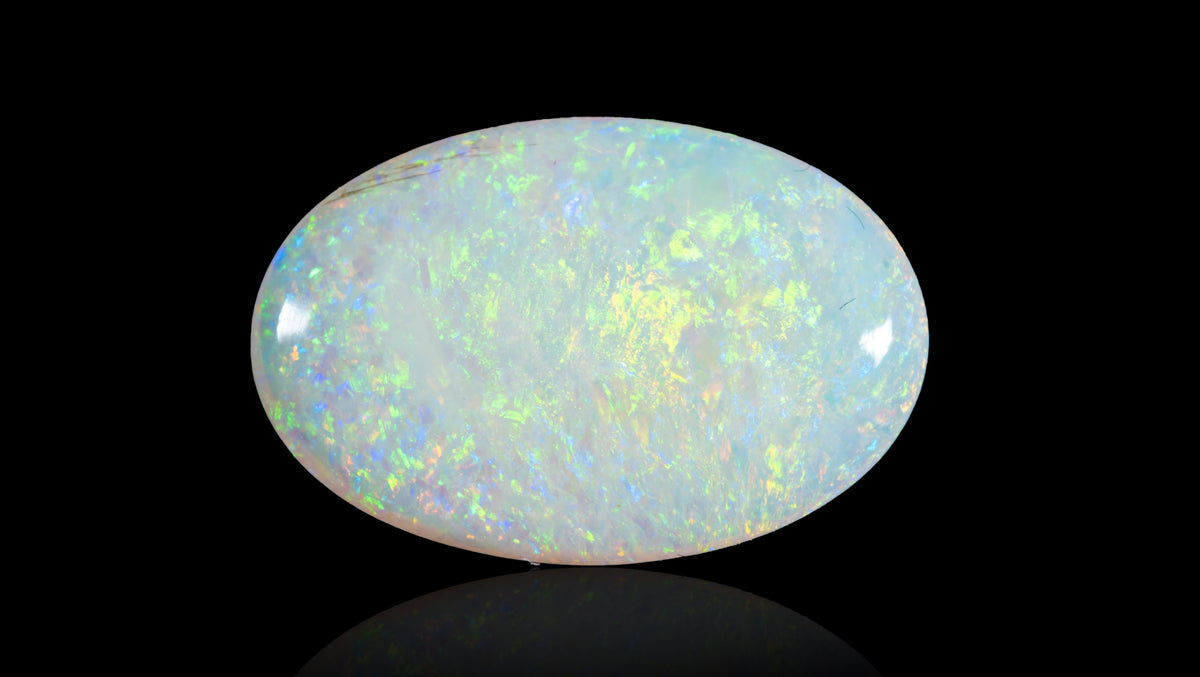 White Opal With Fire 5.17 Carats / 5.68 Ratti