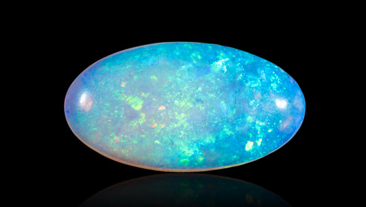 White Opal With Fire 5.95 Carats / 6.54 Ratti