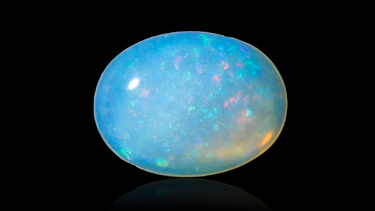 White Opal With Fire 3.86 Carats / 4.24 Ratti