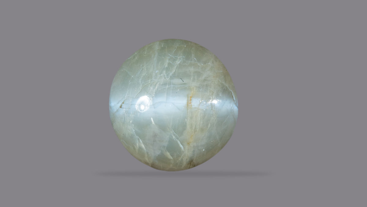 Cat's Eye (Lehsuniya) 8.26 Carats / 9.08 Ratti