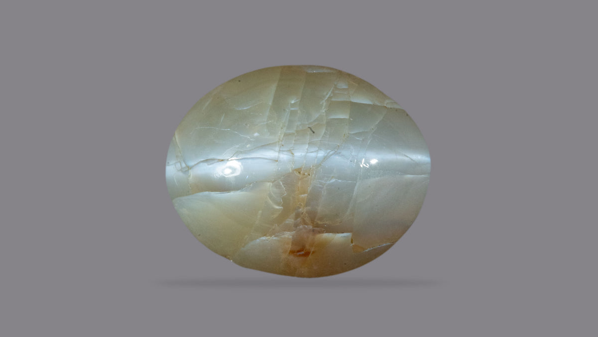 Cat's Eye (Lehsuniya) 5.90 Carats / 6.48 Ratti
