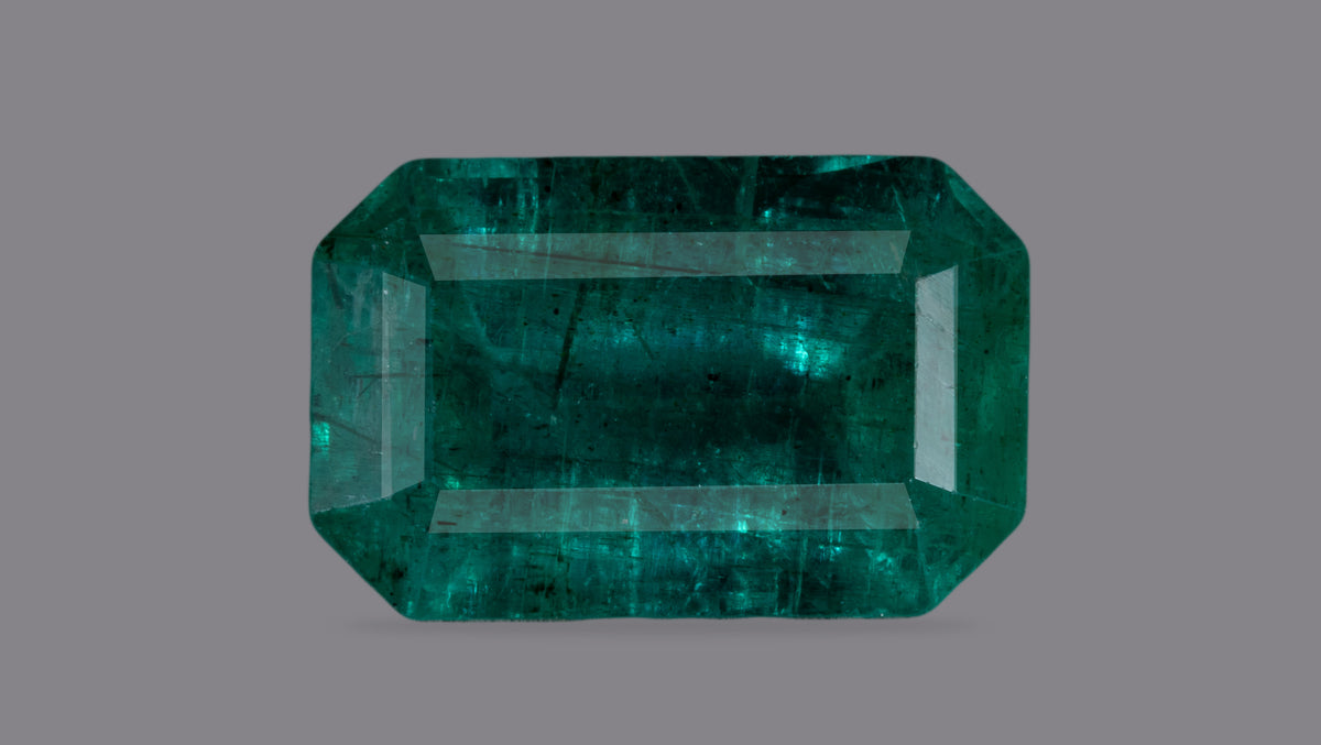 Zambian Emerald (Panna) 3.88 Carats / 4.26 Ratti