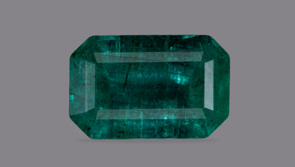 Zambian Emerald (Panna) 3.88 Carats / 4.26 Ratti