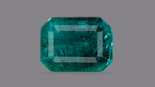 Zambian Emerald (Panna) 3.43 Carats / 3.77 Ratti